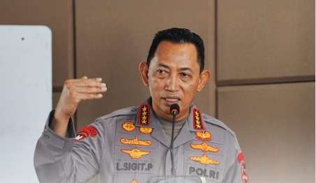 Kapolri Jenderal Polisi Drs. Listyo Sigit Prabowo, M. Si., merombak jajaran Bareskrim, Wakabareskrim hingga Dirtipidum. (X@DivHumas_Polri)